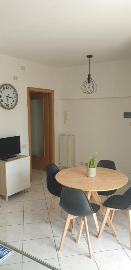 Xxx1 Apartment *